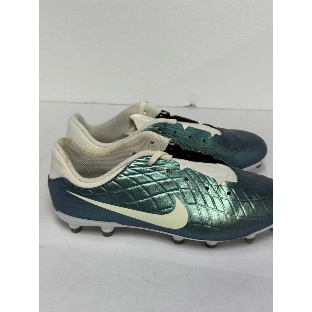 Nike Soccer Cleats Kids 4.5Y Iridescent Green Tiempo Legend 10‎ Academy FG/MG